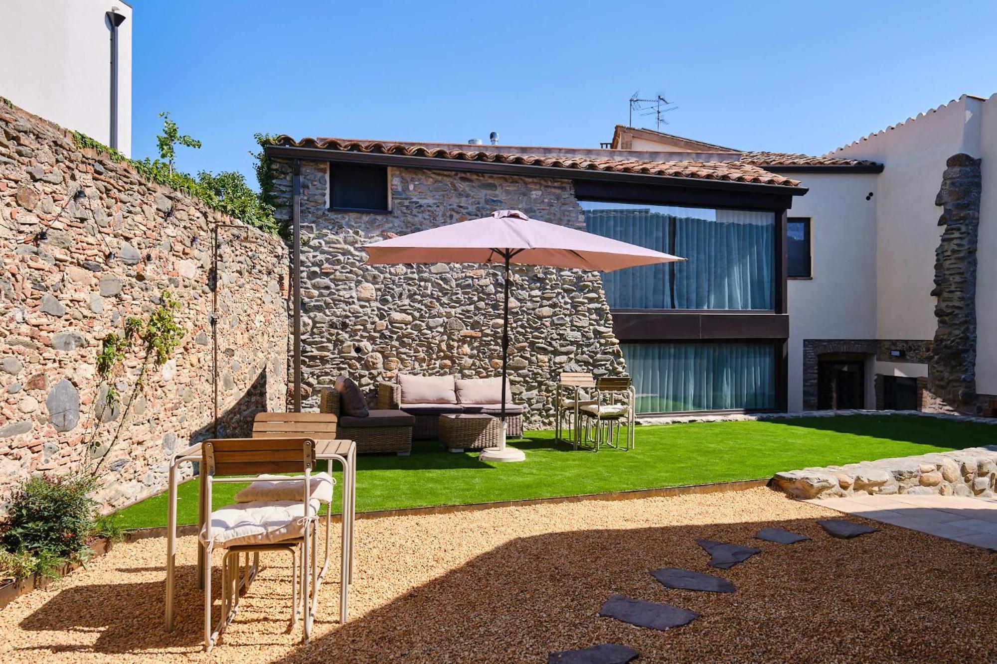 Hotel Moli Cardedeu Bagian luar foto