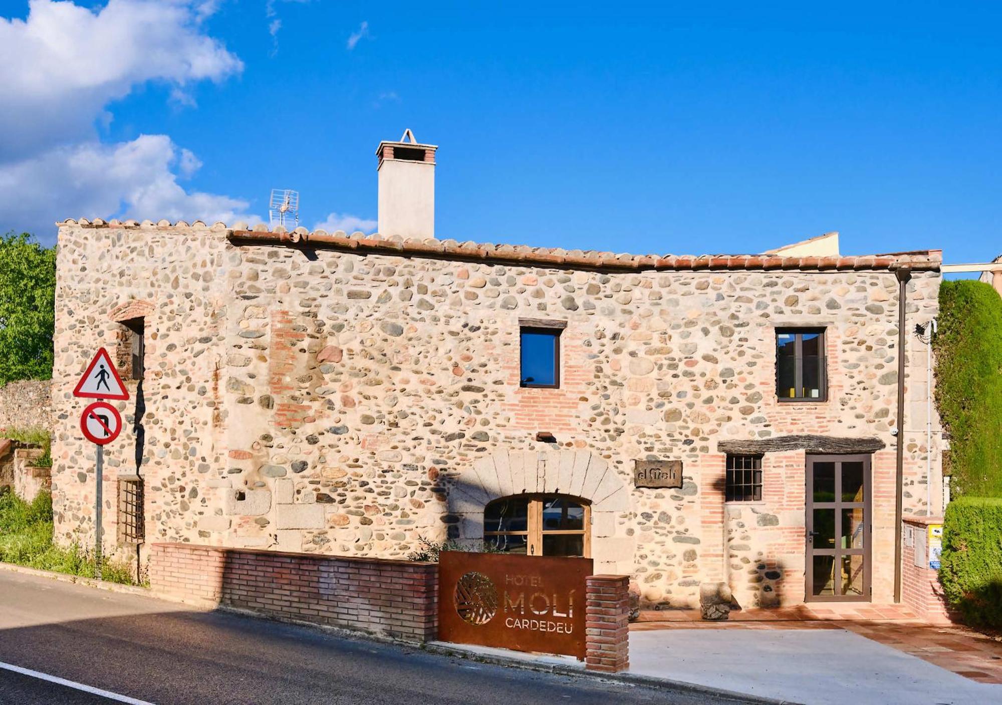 Hotel Moli Cardedeu Bagian luar foto